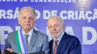 Ministro da Defesa tem número clonado e golpista pede valor via Pix