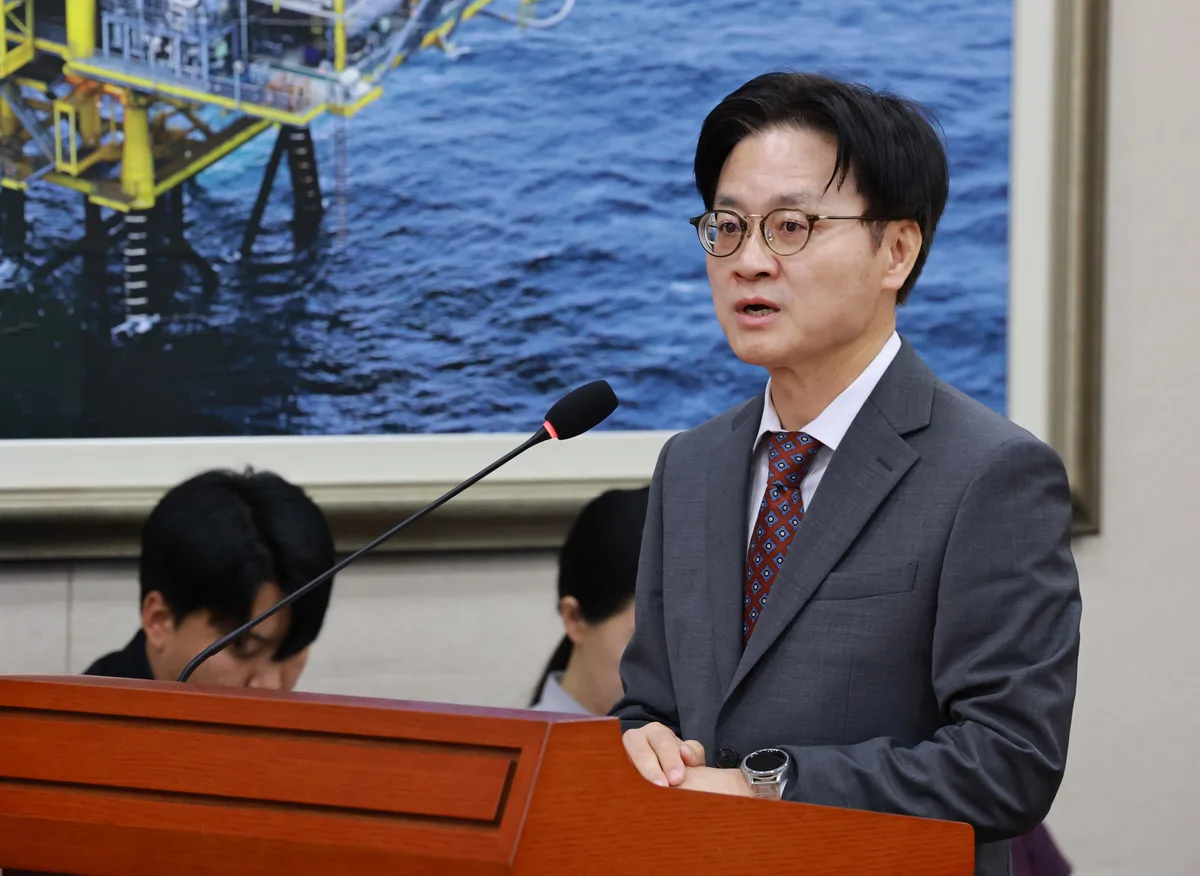 김정관 “대미프로젝트 결정 1건·추진계획 2건 국회 보고”