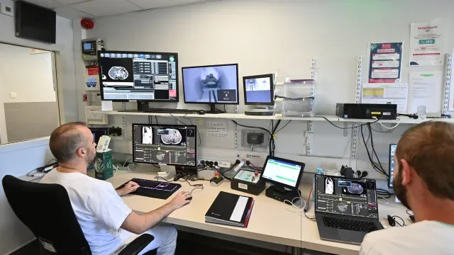 PS questiona Governo sobre interrupção da radioterapia em Évora