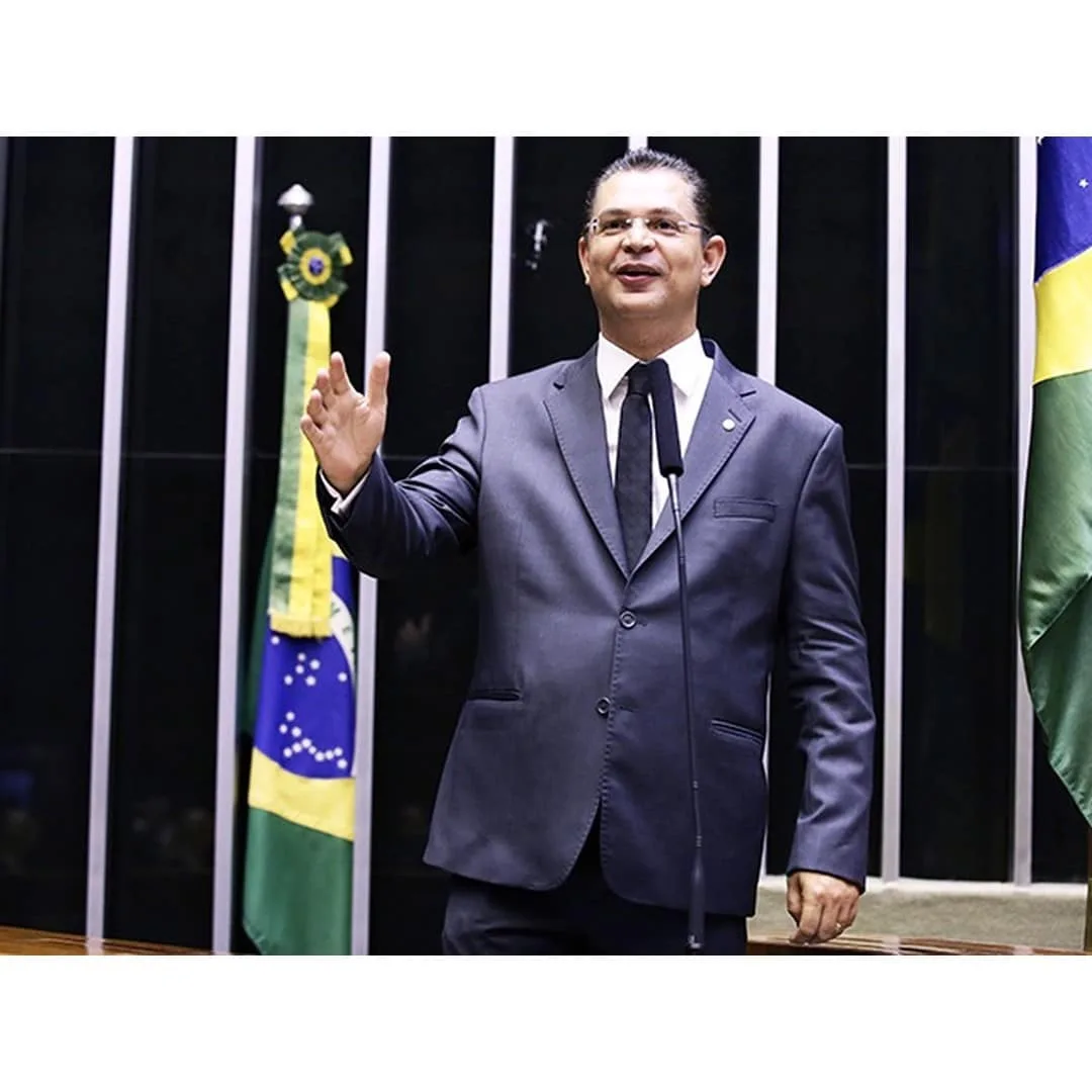 Sóstenes Cavalcante (PL) é reeleito deputado federal pelo Rio de Janeiro com 170.290 votos
