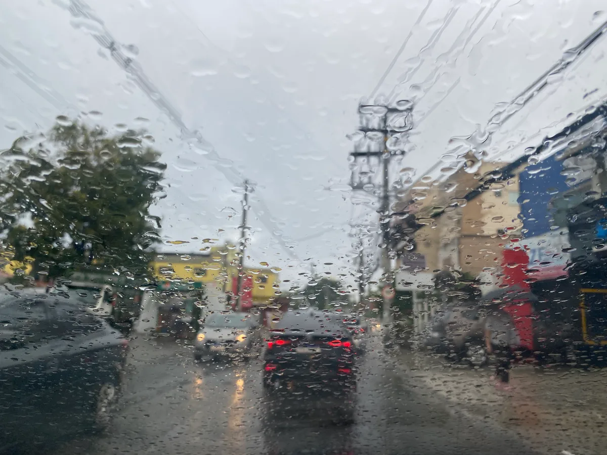 Chuva e tempo instável marcam início da semana em Salvador; veja previsão