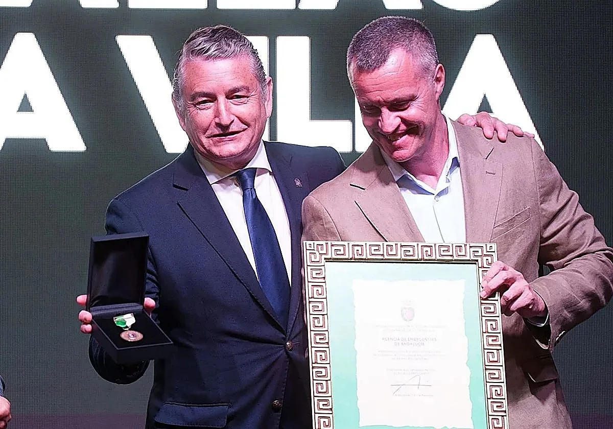 Grazalema premia a los equipos de Emergencias que la rescataron en las inundaciones