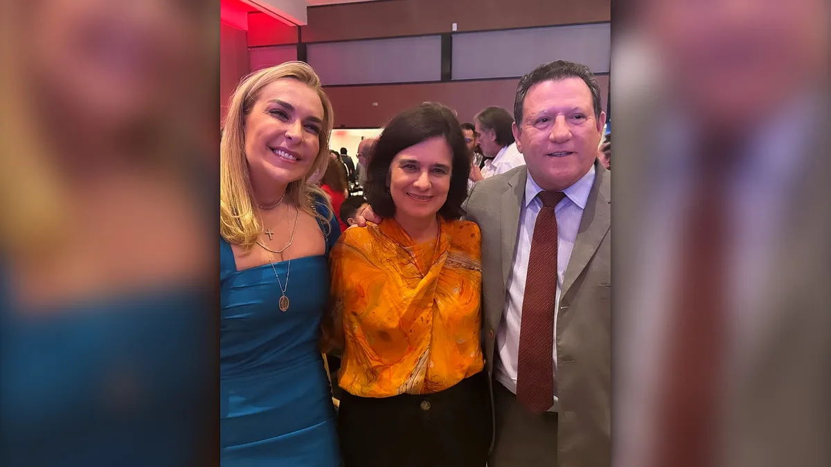 Os presentes da amiga de Lulinha para o assessor de Lula