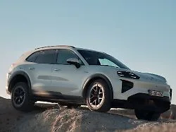 Kann man mit "nur" 666 PS leben? : SUV Porsche Cayenne Electric heißt "S" - und S fährt gut