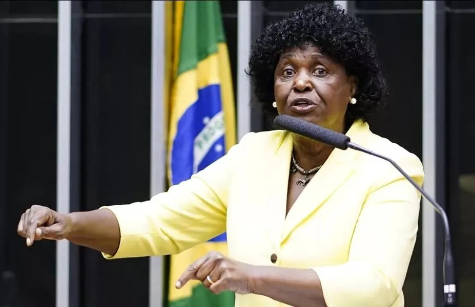 Datafolha no RJ: Benedita da Silva lidera de forma isolada e segunda vaga do Senado tem empate múltiplo