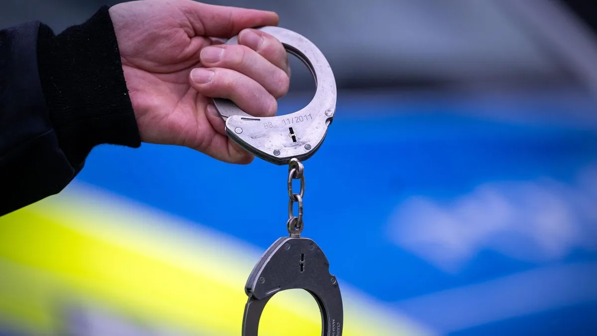 Brandenburg: Mutmaßlicher IS-Anhänger wegen Anschlagsplänen festgenommen