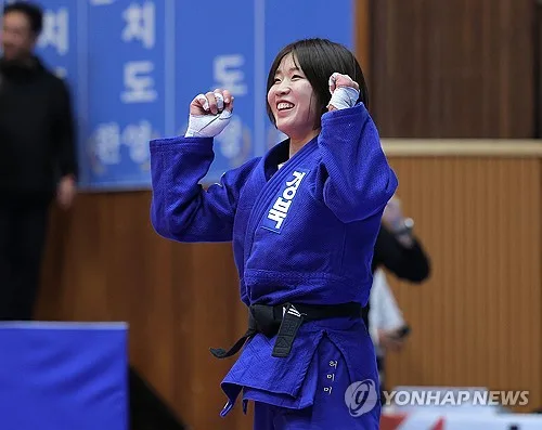 [전국체전] 5연패 달성한 유도 허미미 "노력의 증거…자랑스러워"