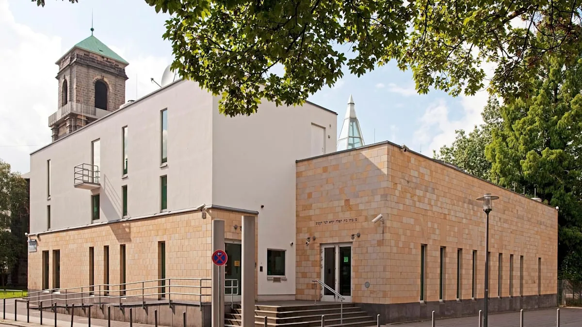 Brandanschlag auf Synagoge in Wuppertal – Polizei nimmt polizeibekannten Afghanen fest