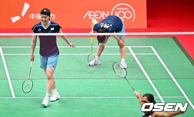 '안세영 1경기 승리' 한일전, 쉽지 않다...백하나-이소의, 日복식 듀오에 0-2 패배→매치 스코어 1-1