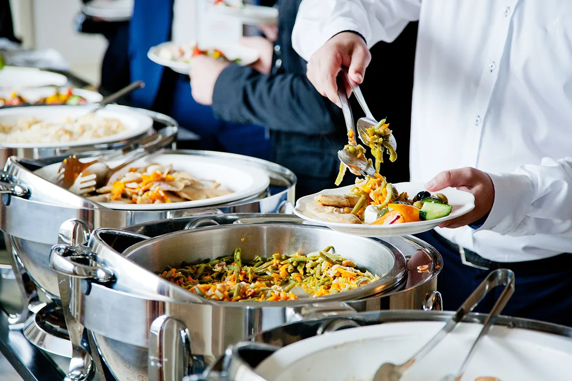 Gastronomia supera bens materiais e domina o consumo no Dia dos Pais