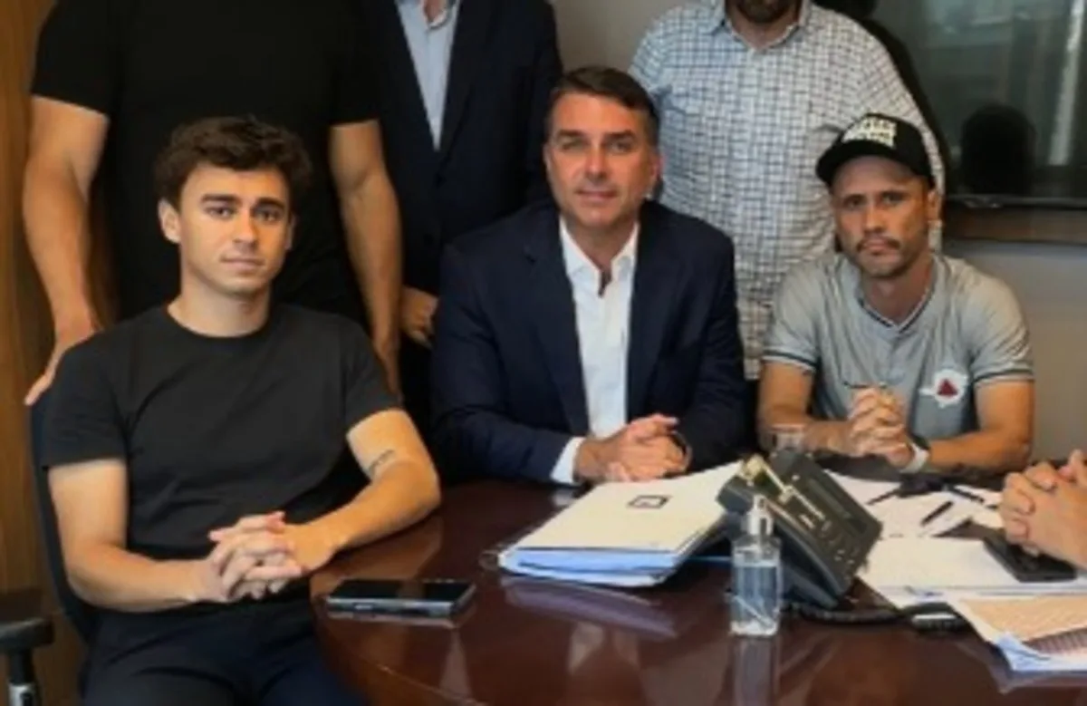 Flávio atribui papéis em MG: Nikolas com redes, Cleitinho com prefeitos