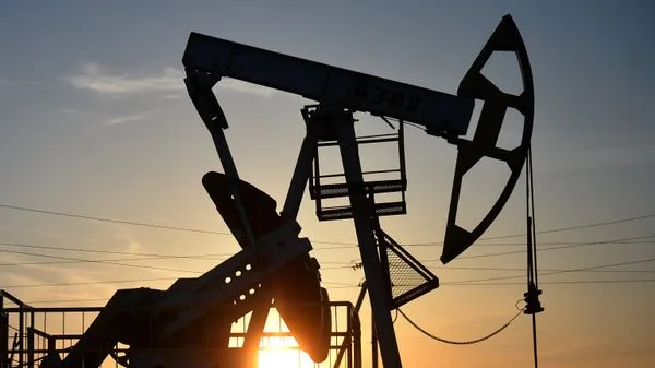 Цена нефти марки Brent опустилась ниже 100 долларов за баррель