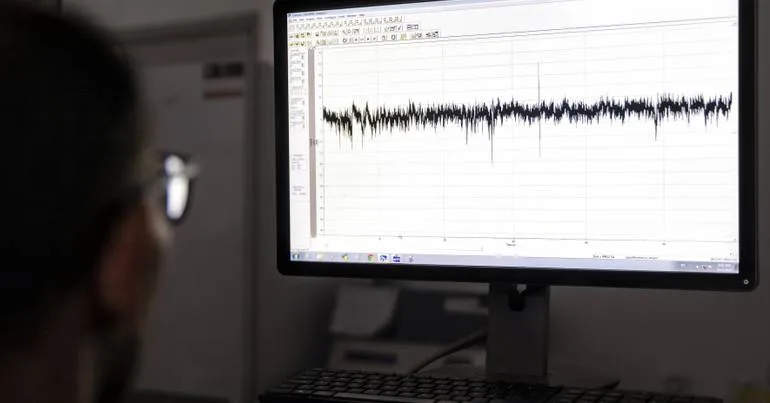 Implante cerebral permite decodificar palavras e gestos