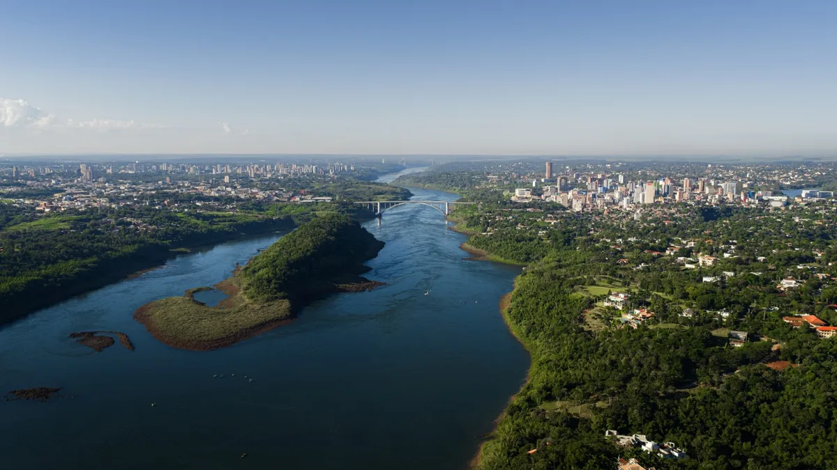 Visite três países em um dia: Brasil, Paraguai e Argentina