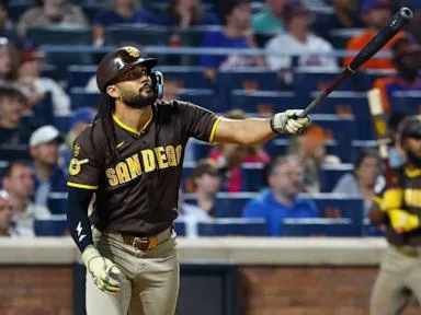 Fernando Tatis Jr. robs a grand slam and hits 2 homers in Padres' 5-2 win over Mets