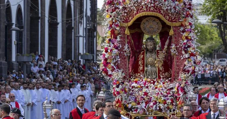 Funcionários públicos com tolerância em Angra do Heroísmo