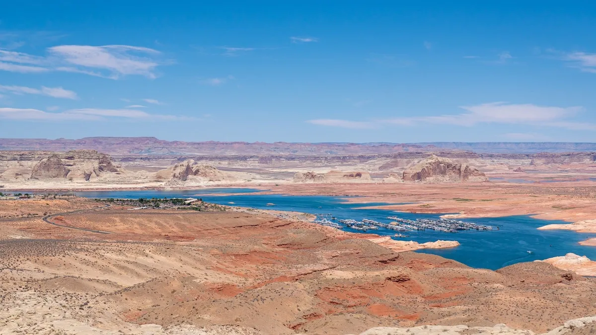 Sequía en EU: Los niveles de agua de los lagos Powell Mead y caen a mínimos históricos