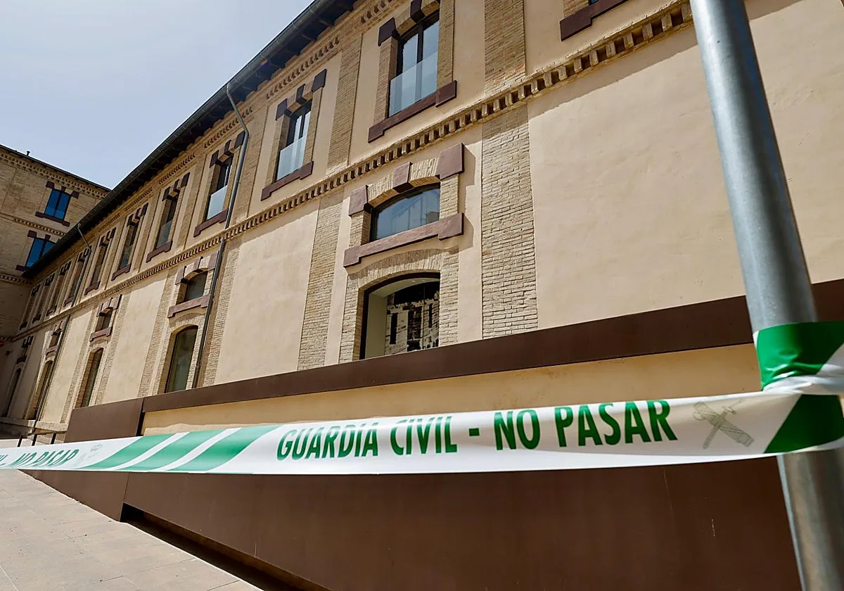 Los ladrones del Tesoro de Villena fueron captados por las cámaras, encapuchados y con dos coches