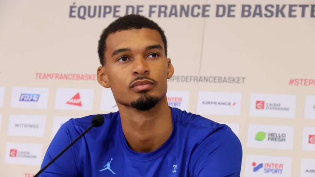 "J'ai confiance en qui je suis" : nouveau capitaine des Bleus, Wemby se projette déjà