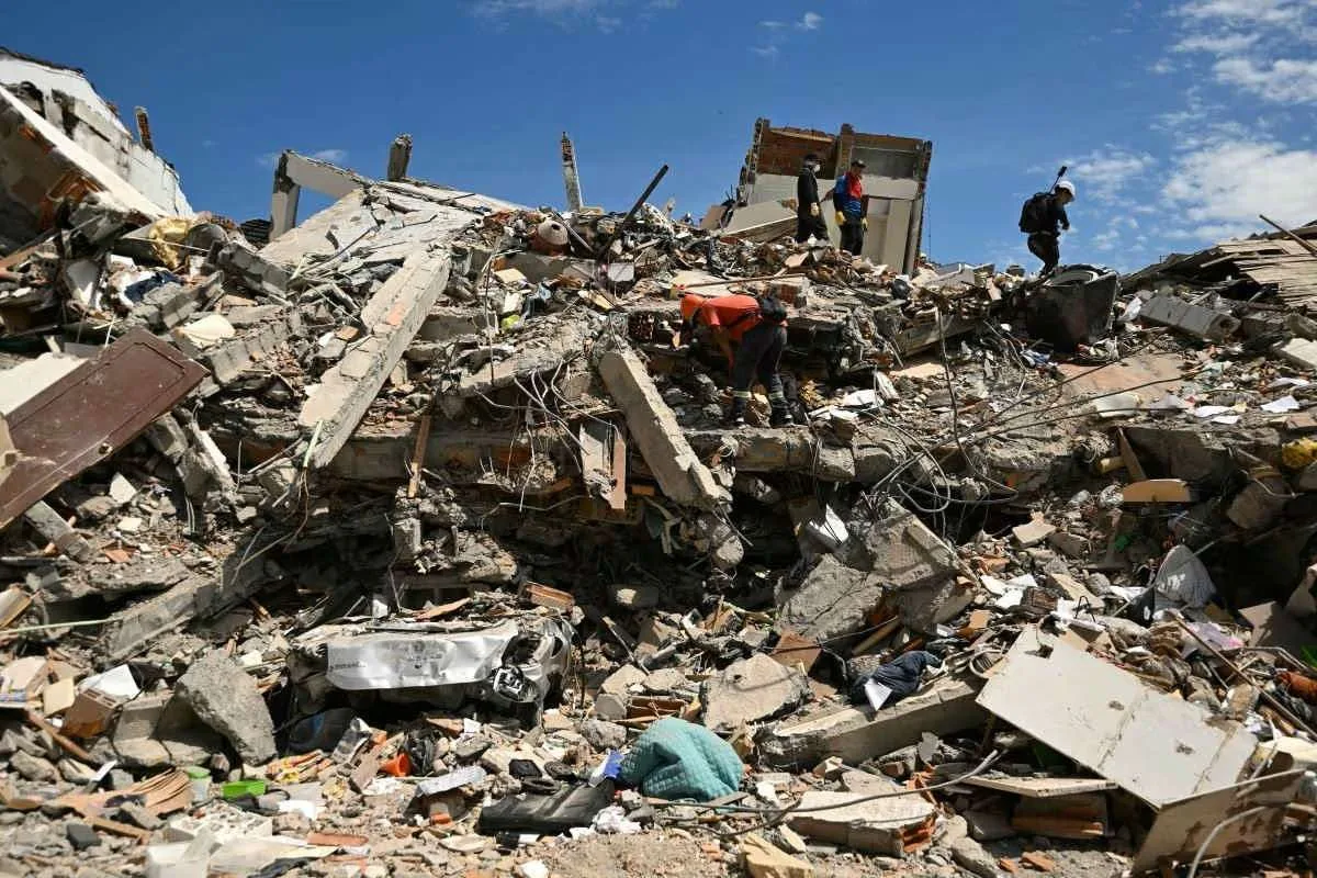 Venezuela se solidariza con Indonesia tras terremoto de magnitud 7,7