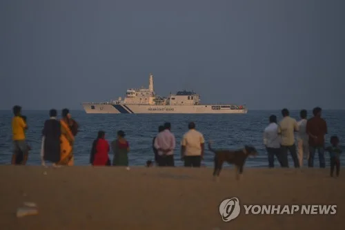 인도 벵골만 해상 화물선 침몰…2명 구조·실종 22명 수색