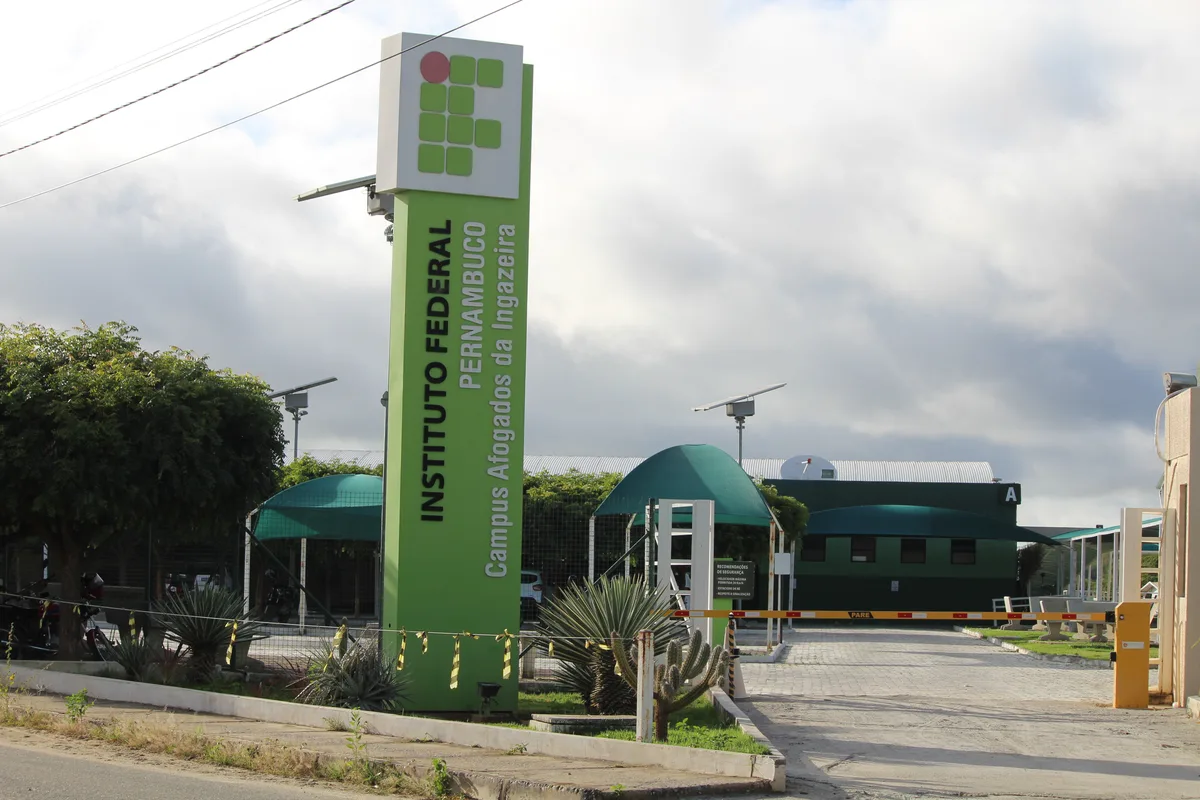 IFPE abre seleção com 4,5 mil vagas em cursos técnicos e de graduação gratuitos; saiba como se inscrever