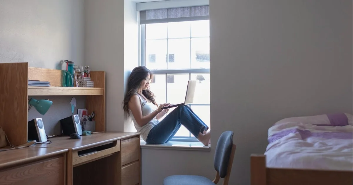 Families will on average spend $1,400 on dorm room essentials this year. Here's how to save