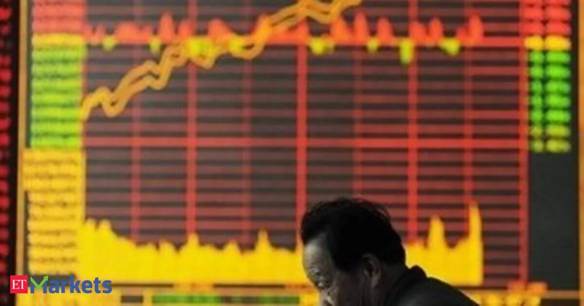 Global Market Today: Asian stocks, bonds gain as oil extends decline