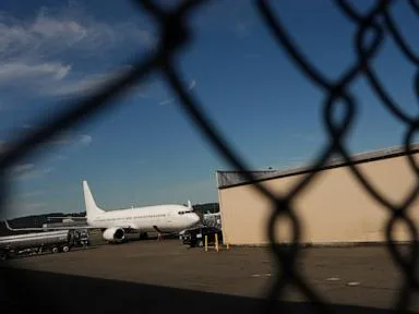 Appeals court rejects swift deportation of immigrants to third countries