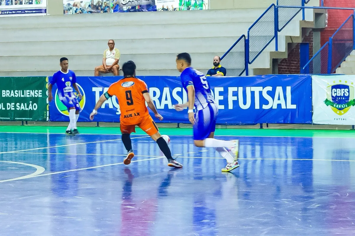 Brasiléia/Flu da Bahia busca empate e fica perto das semis da 2ª divisão da Taça Brasil de Futsal