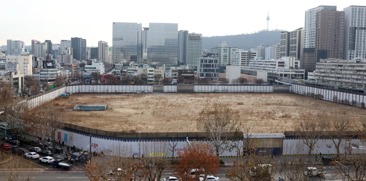 [단독] 종묘 앞 최고 142m 빌딩 제동 걸리나… 국토부, 세운4구역 인가 취소 검토