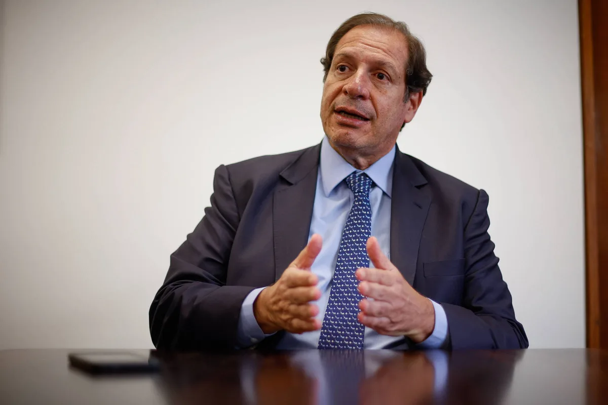 Luis Felipe Salomão toma posse e assume presidência do STJ até 2028