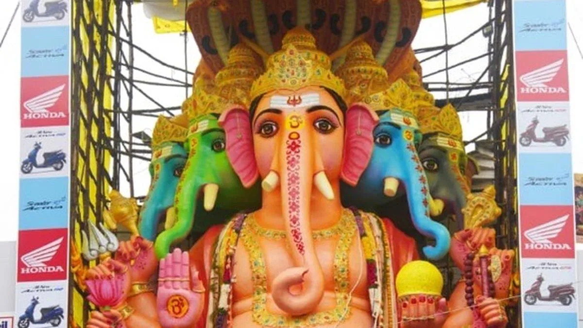 From 72-foot giant to a 3.8 lakh-diamond-studded idol, Hyderabad’s Ganeshas are bigger and brighter this year