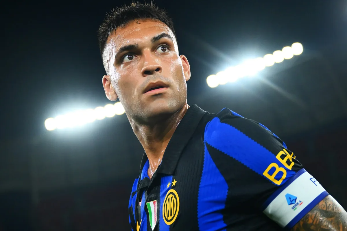 Barcelona tenta Lautaro Martínez após impasse com Julián Álvarez