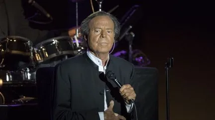 Deux ex-employées de Julio Iglesias réclament à nouveau justice en Espagne