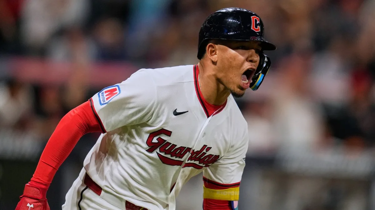 AL wild-card roundup: Guardians holding off competition