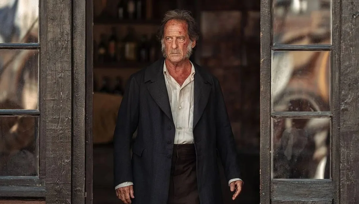 Les Misérables avec Vincent Lindon est-il un bon film ? Voici les premiers avis spectateurs !