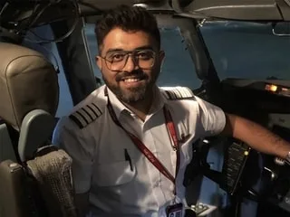 « J’ai perdu connaissance à plusieurs reprises » : le pilote de Flydubai fait le récit de son agression en plein vol