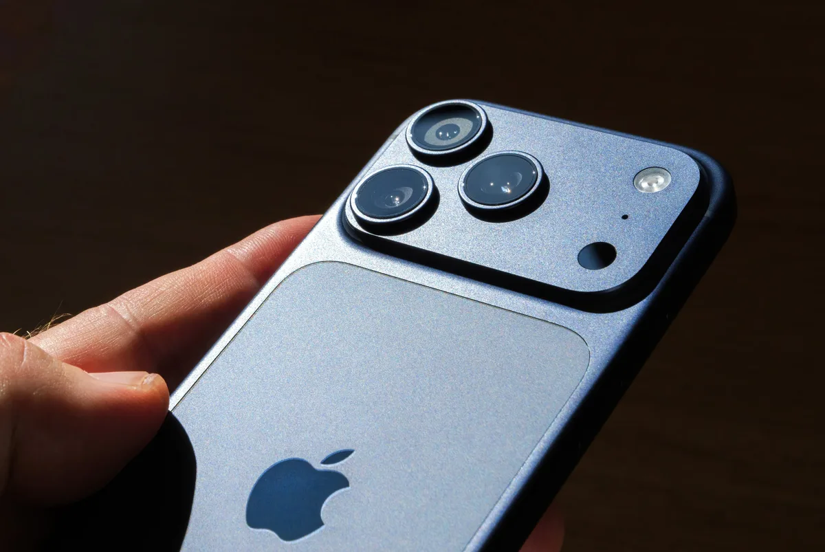 La Casa Blanca presiona a Apple para que no le compre chips de memoria a China