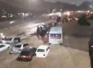 Tras las lluvias se desbordó el río Valle a la altura de Los Símbolos y La Bandera