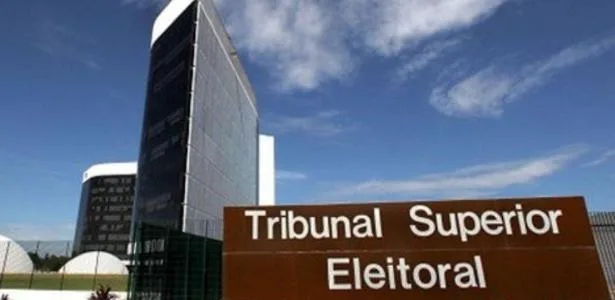 Nunes Marques instaura inquérito sobre filiação de Flávio ao Missão