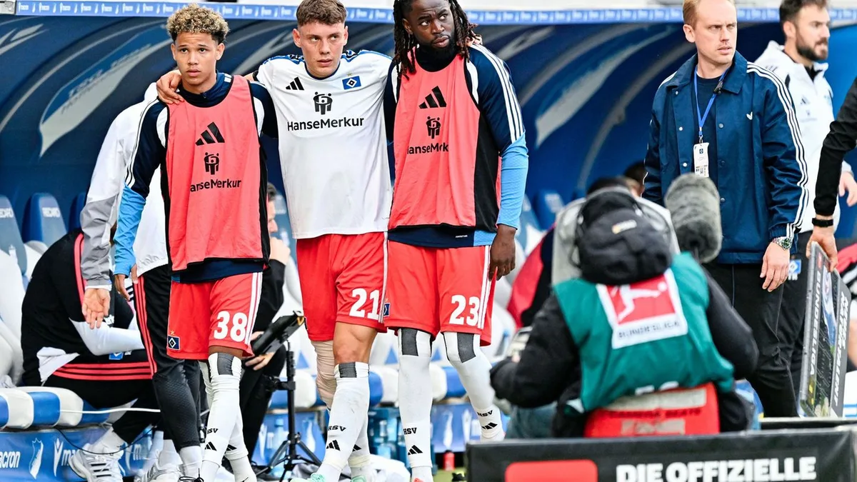 Fußball-Bundesliga: „Absolut beschissen“: HSV droht monatelanger Remberg-Ausfall