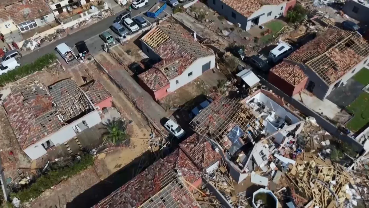 Tornade dans l'Aude: les images du village dévasté de Pomas vu du ciel