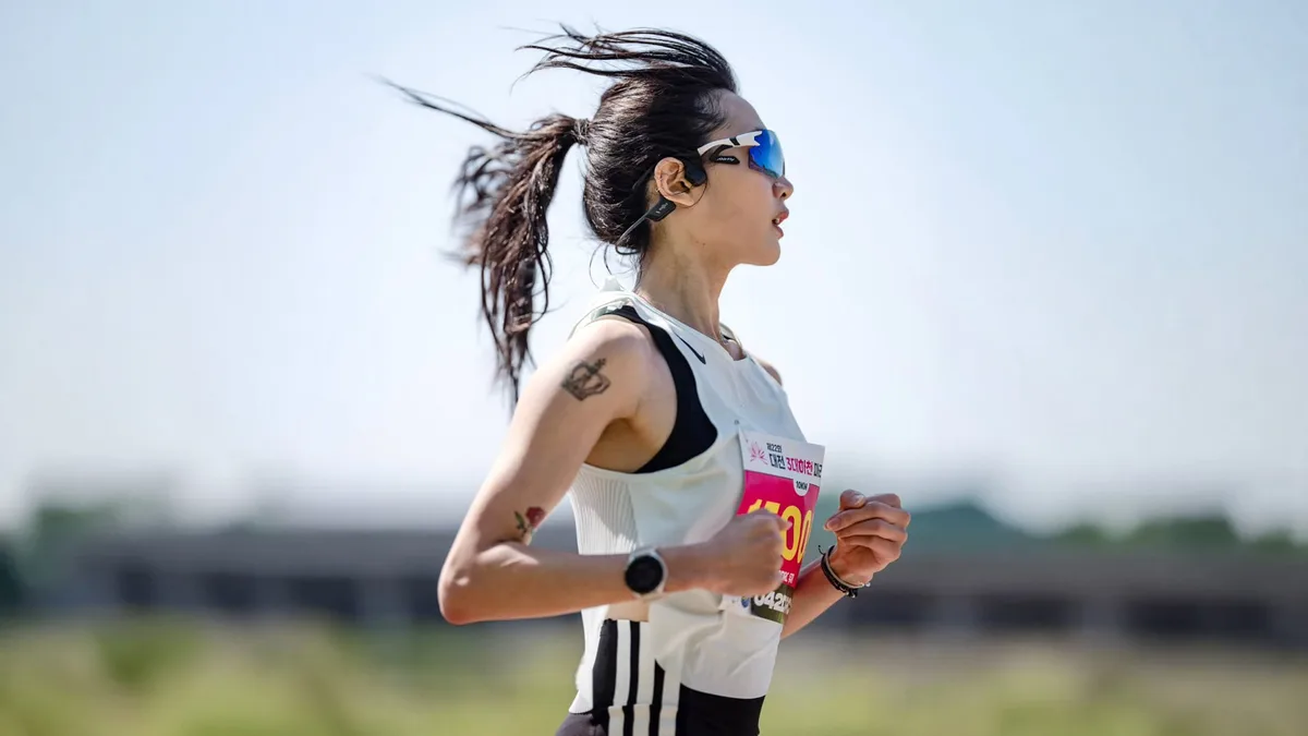Una atleta de 25 años murió tras descompensarse a 500 metros de la meta en la media maratón de Seúl en Corea del Sur: la estremecedora carta del amigo