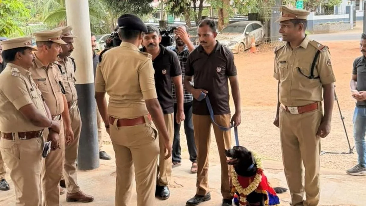 After 10 years on duty, Kerala Police dog Samantha heads home with her handler