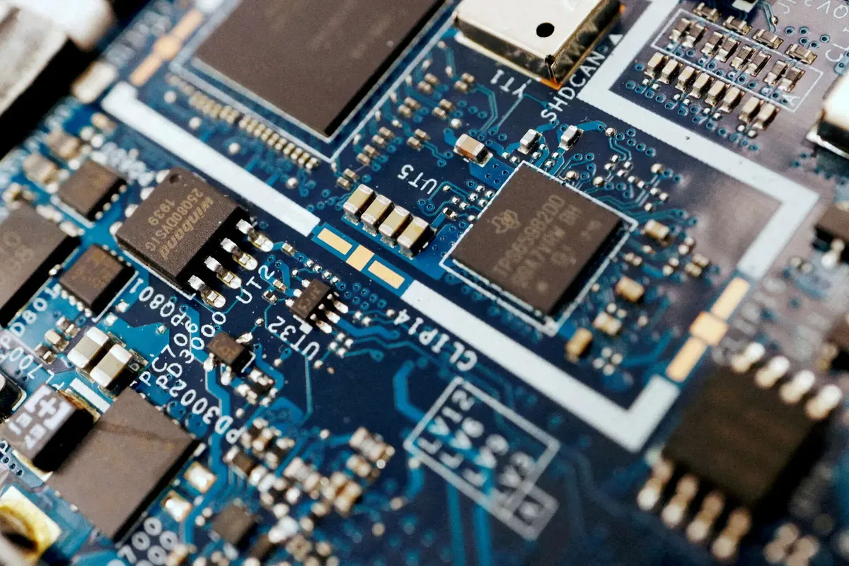 Soitec locks customers into multi-year deals as AI wafer demand surges