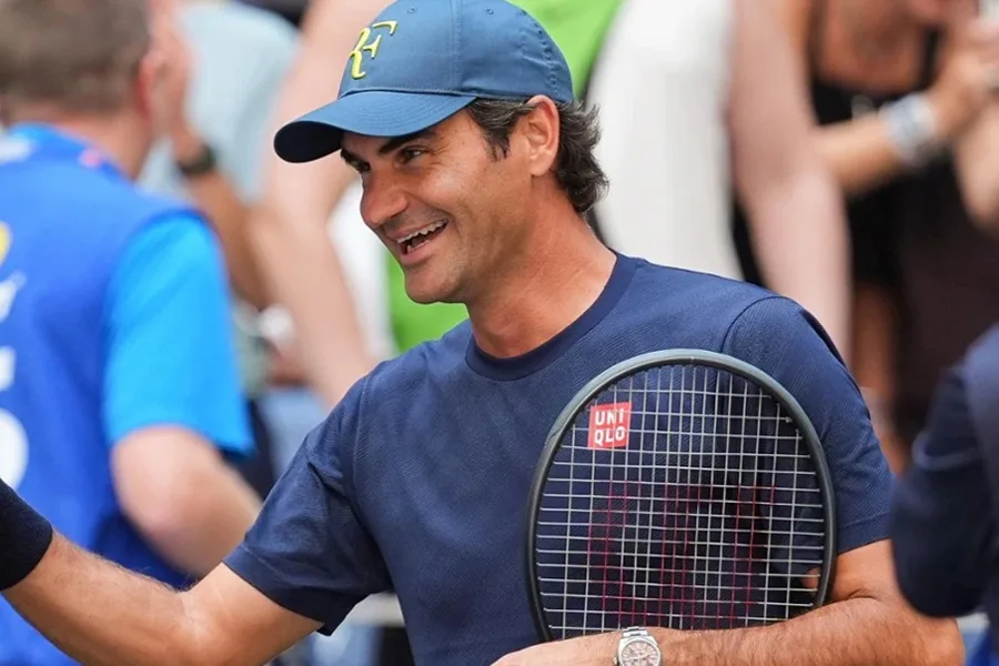 Federer destaca potência e personalidade de Fonseca