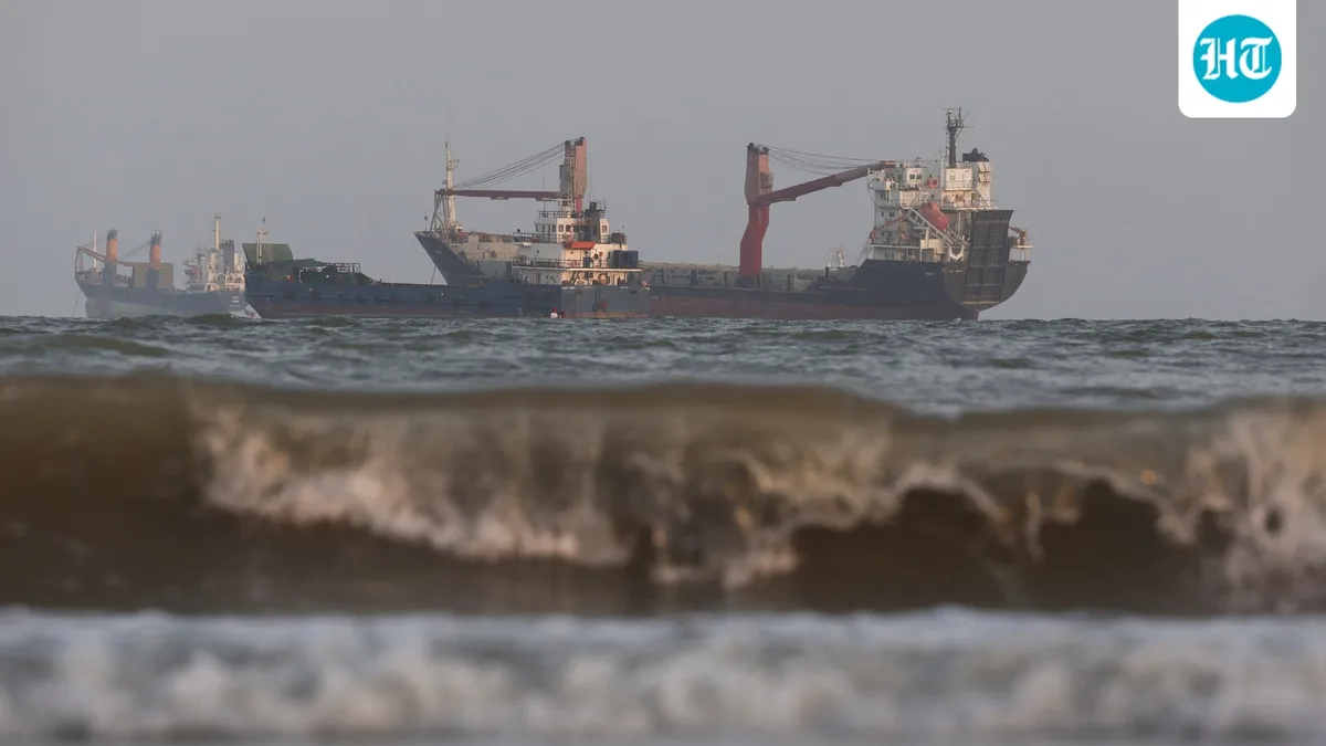 Iran, Oman discuss shipping corridor in Strait of Hormuz | What we know of the talks
