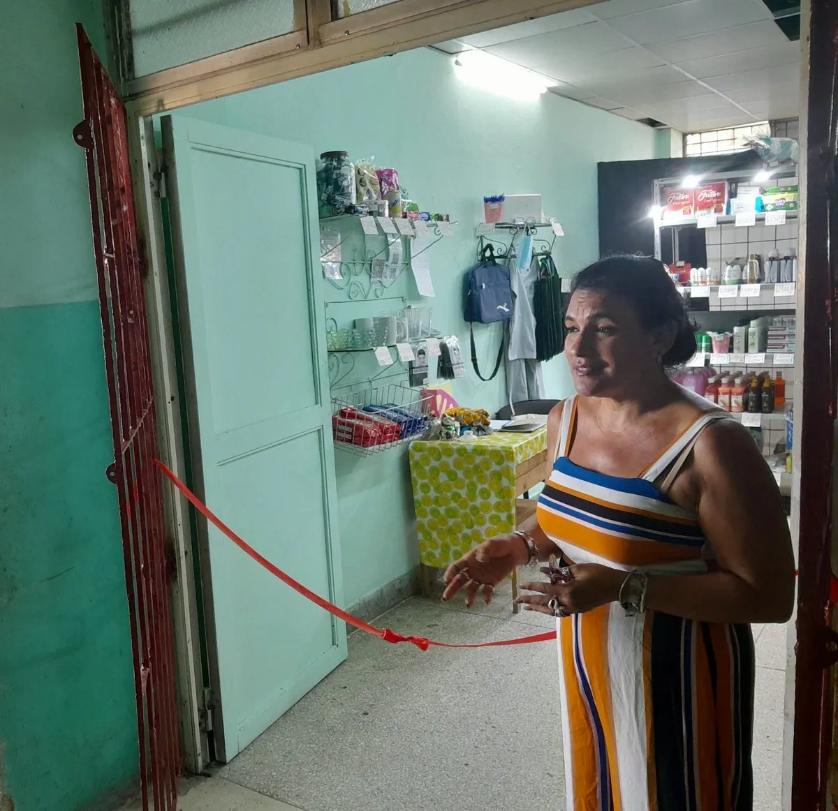 El hospital Saturnino Lora abre una tienda de aseo dentro de sus instalaciones
