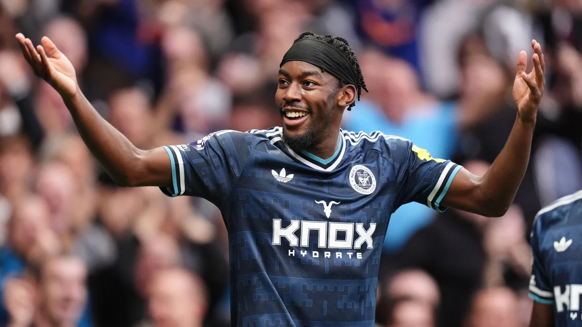 Spurs beaten again as Elanga and Wissa strike for Newcastle